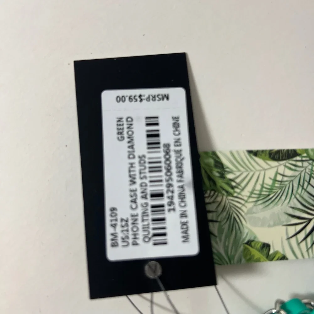 Studio Badgley Mischka Phone Case Diamond Quilting Studs Green NWT‎